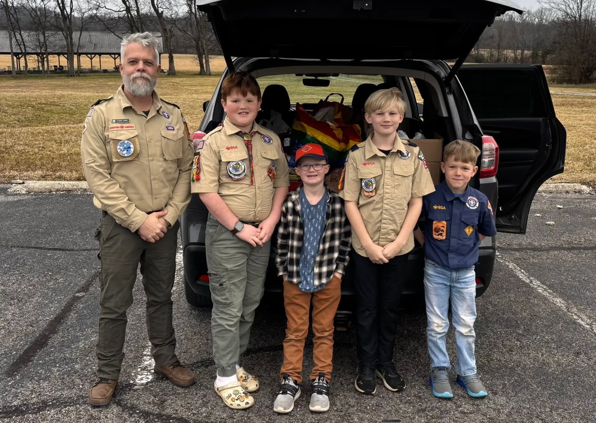 Scouts loading donations for Scouting for Food